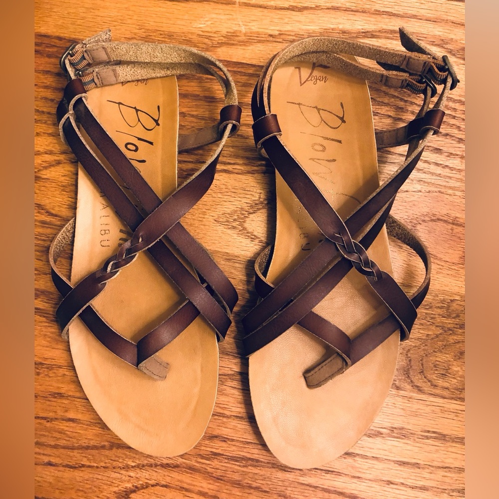 Leather sandals